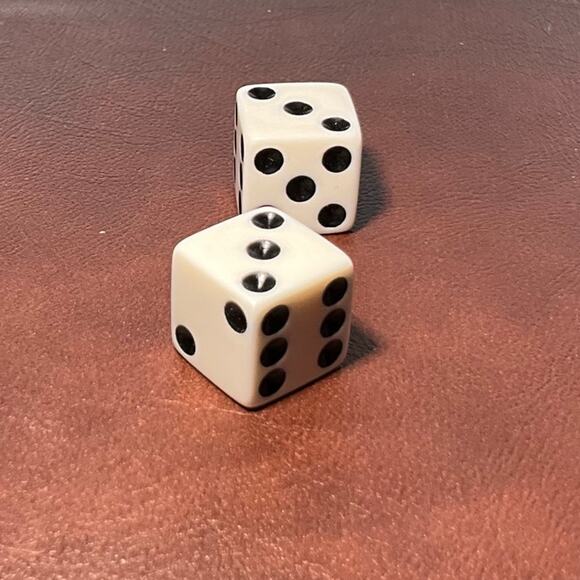 Board Game Replacement Dice (pair) - Picture 1 of 2